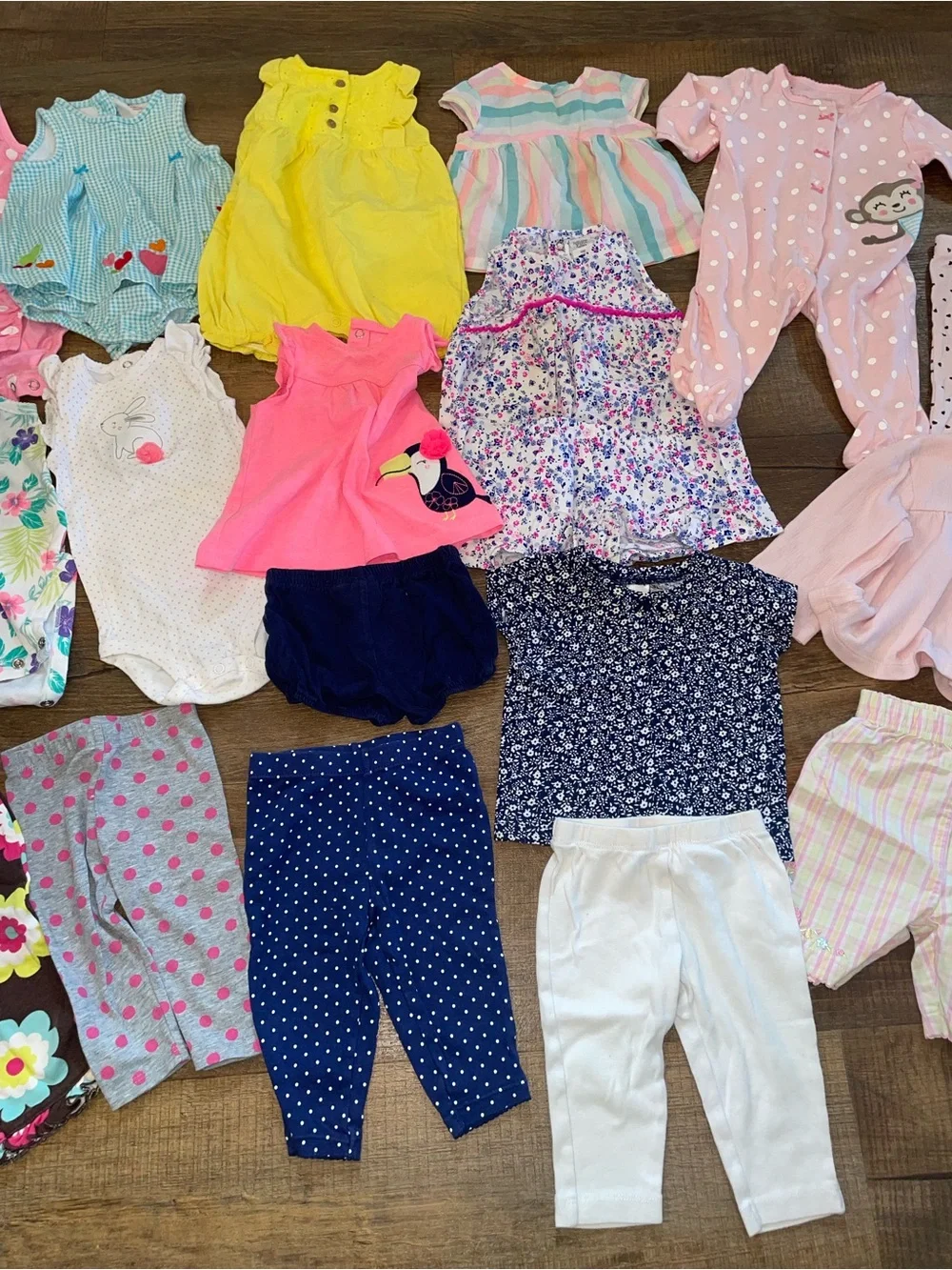 Girl’s Size 6 Months Carter’s Lot (23 Items) Great Condition